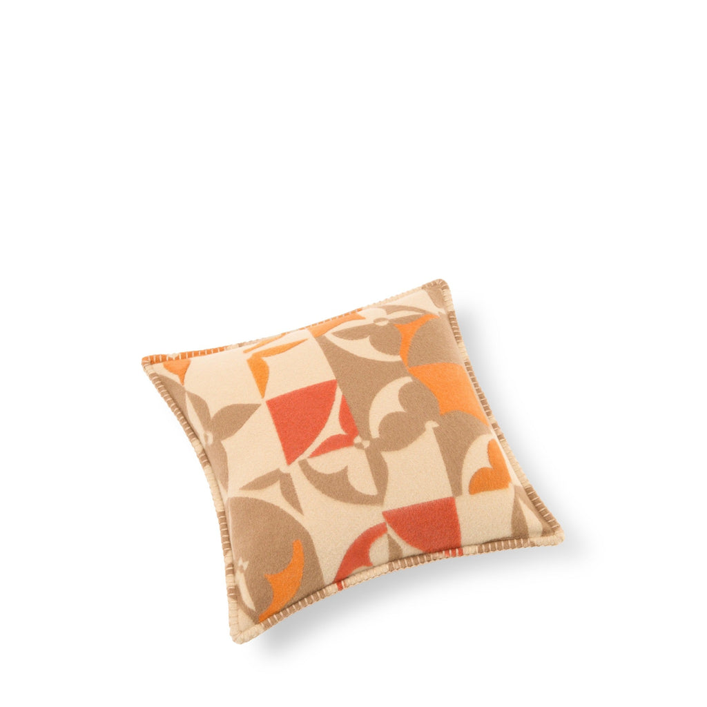 Flower Puzzle Cushion 40 x 40