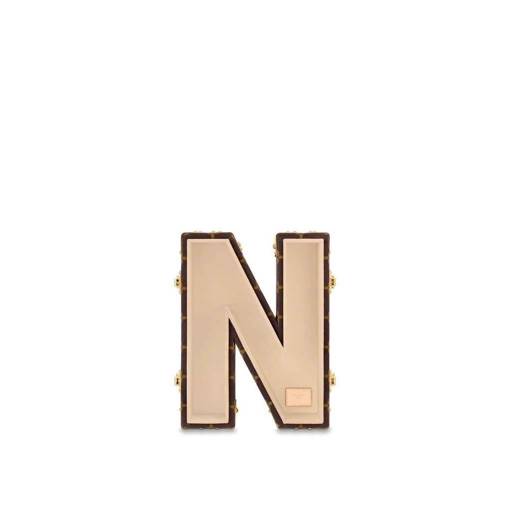Letter Trunk N