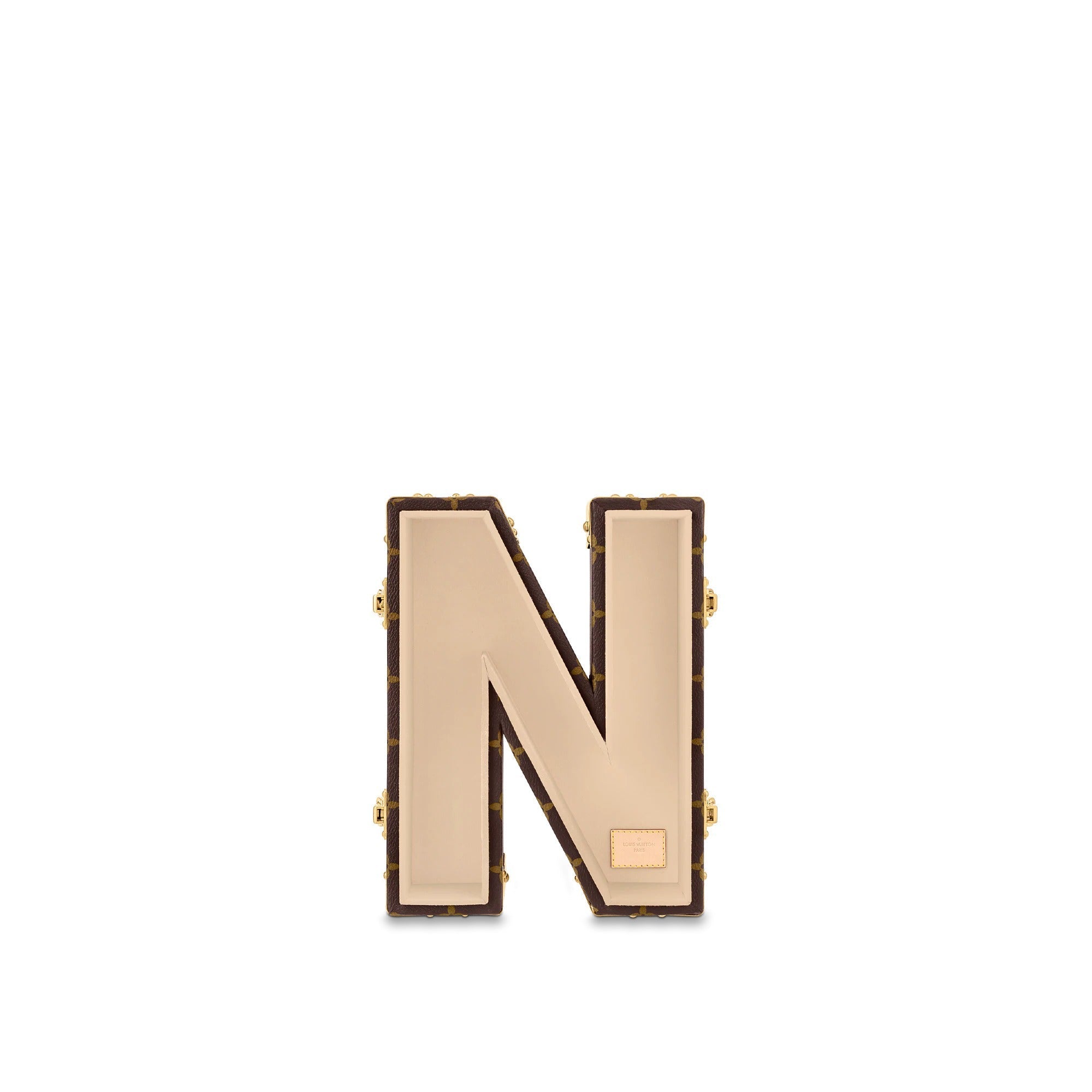 Letter Trunk N