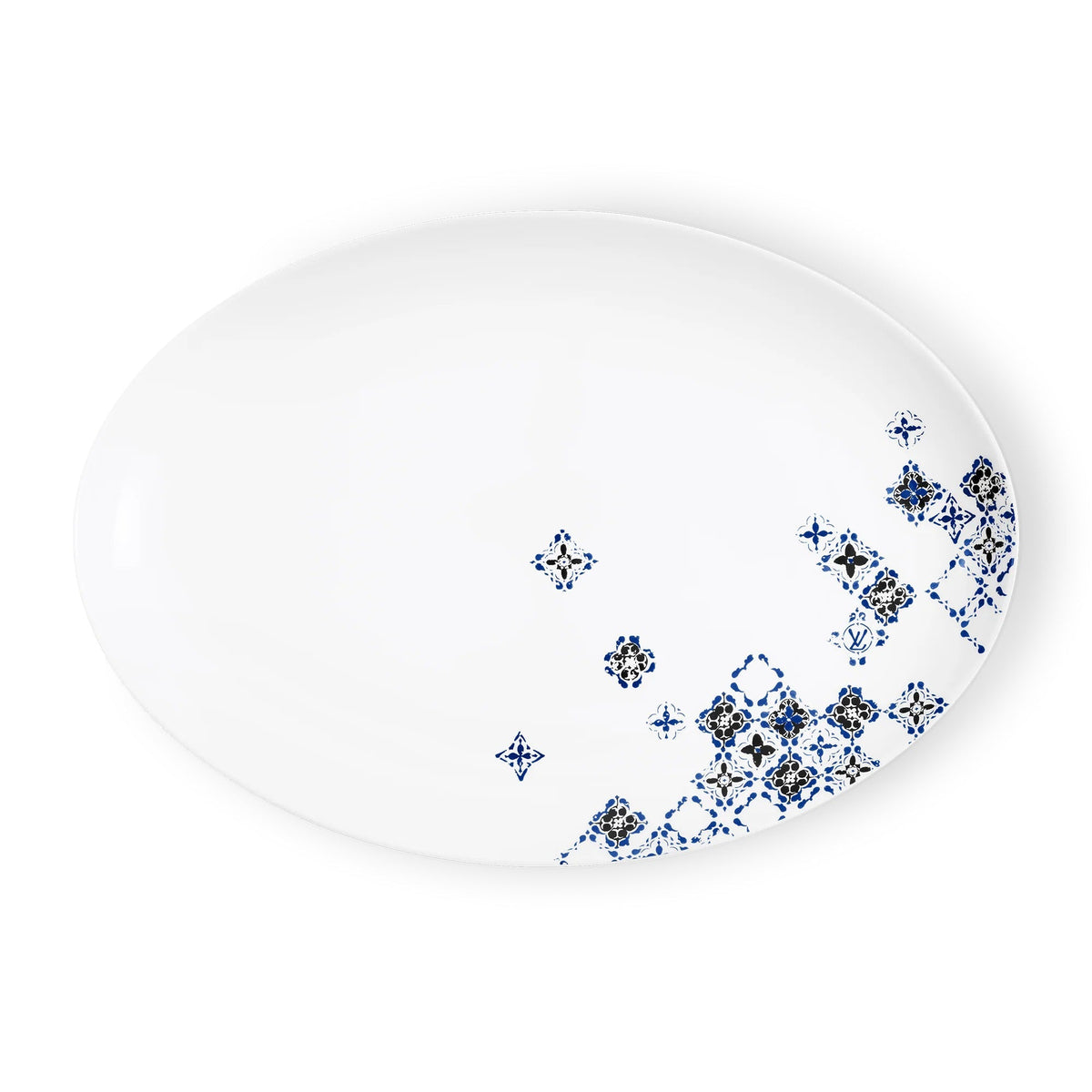 Oval Plate LV By The Pool