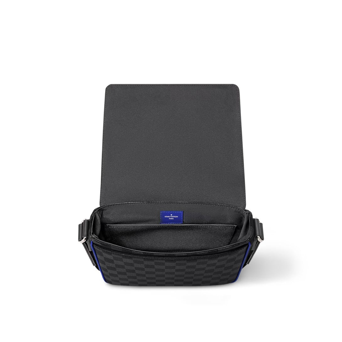 District Messenger