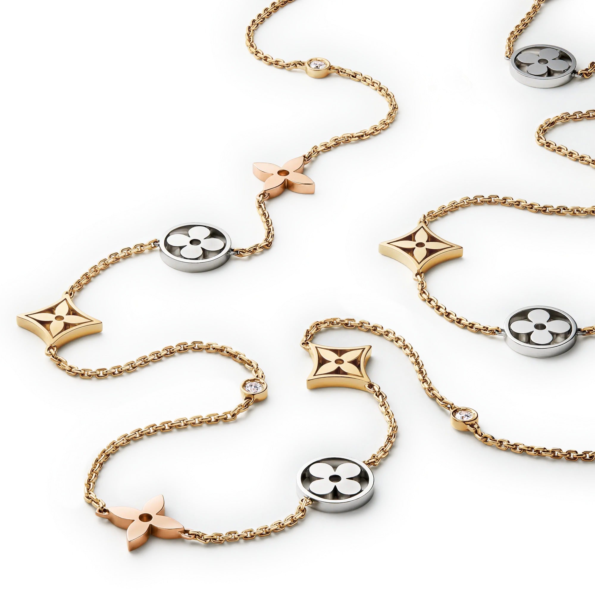 Idylle Blossom sautoir, 3 golds and diamonds