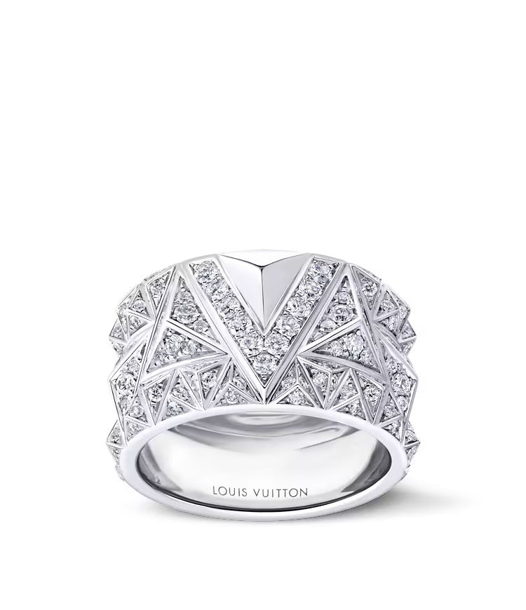 Pure V Ring, White Gold and Diamonds