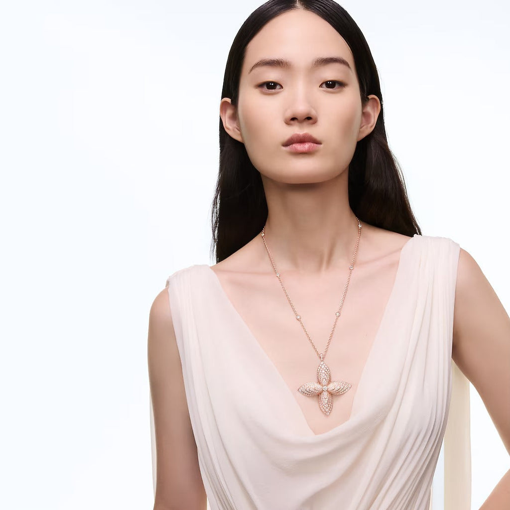 Idylle Blossom Pendant, Rose Gold and Diamonds