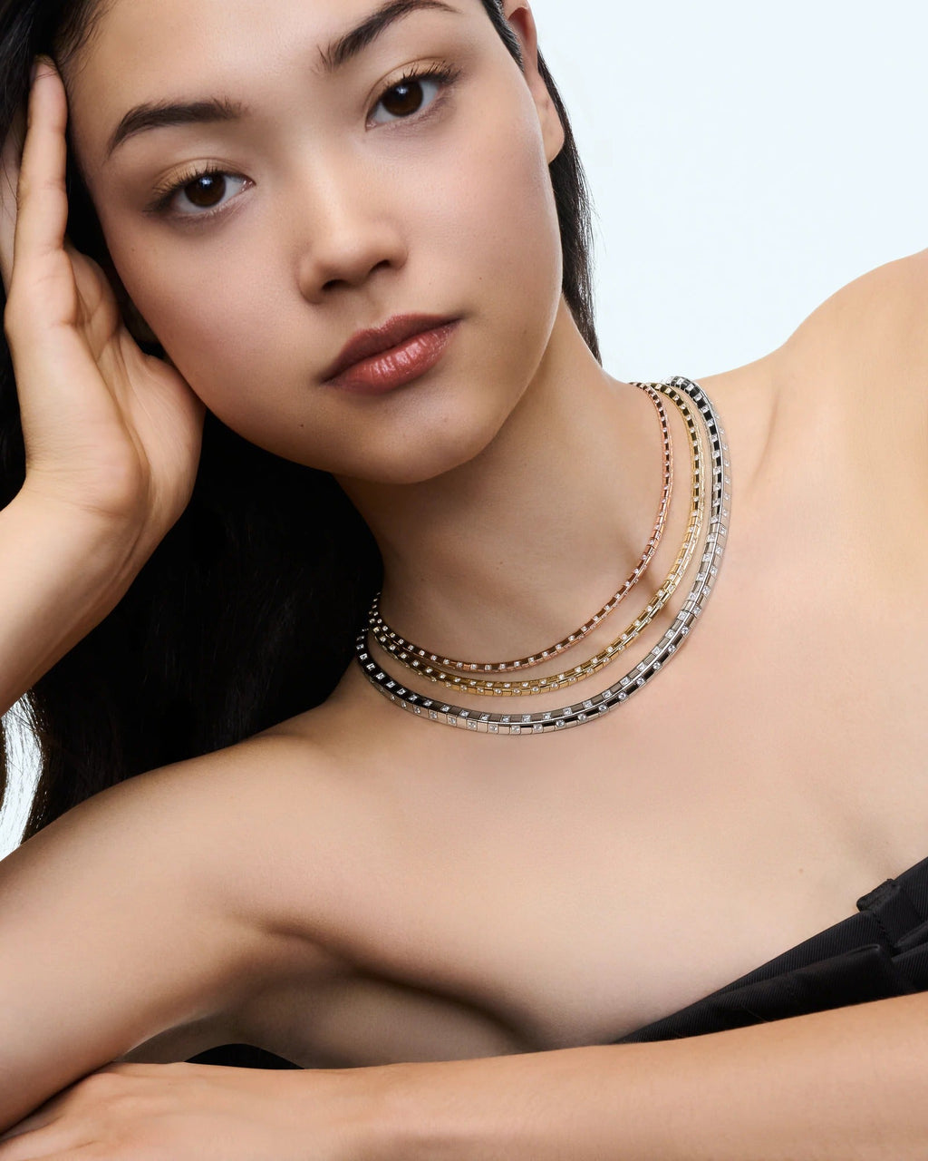 Le Damier de Louis Vuitton Large Necklace, White Gold and Diamonds
