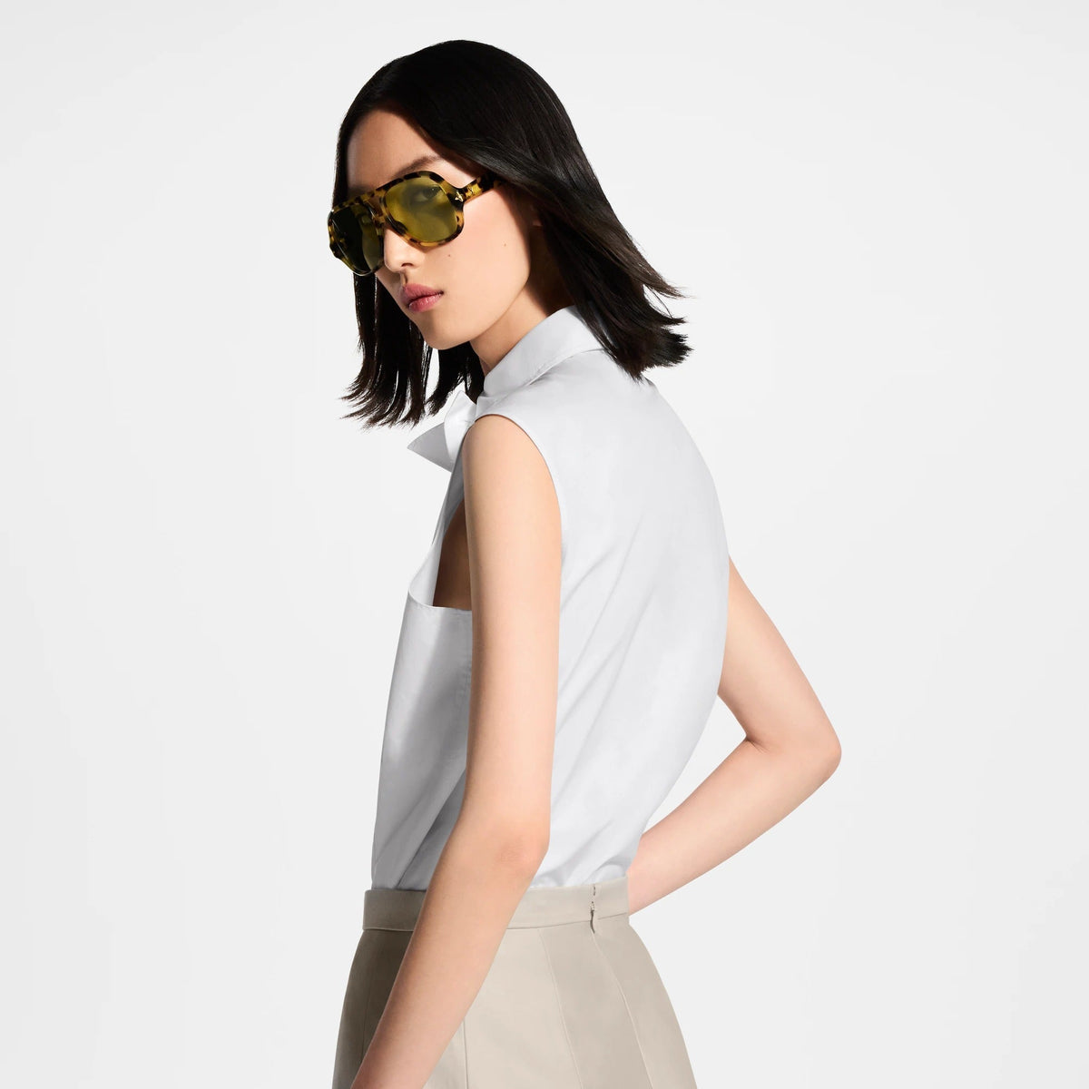 Sleeveless Bowtie Shirt