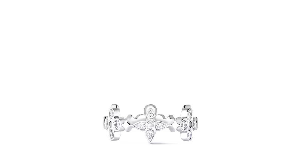 Dentelle Ring, White Gold And Diamonds