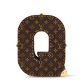 Letter Trunk Q