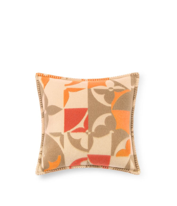 Flower Puzzle Cushion 40 x 40