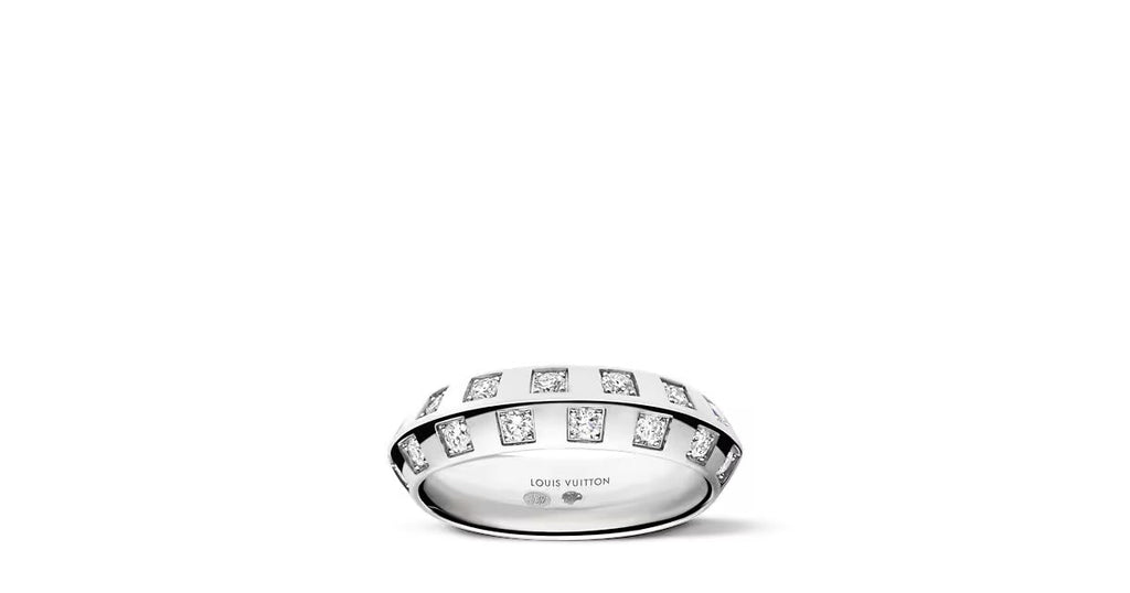 Le Damier de Louis Vuitton Medium Ring, White Gold and Diamonds