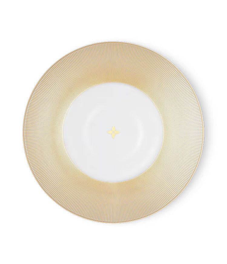 Splendor Set Of 2 Presentation Plates
