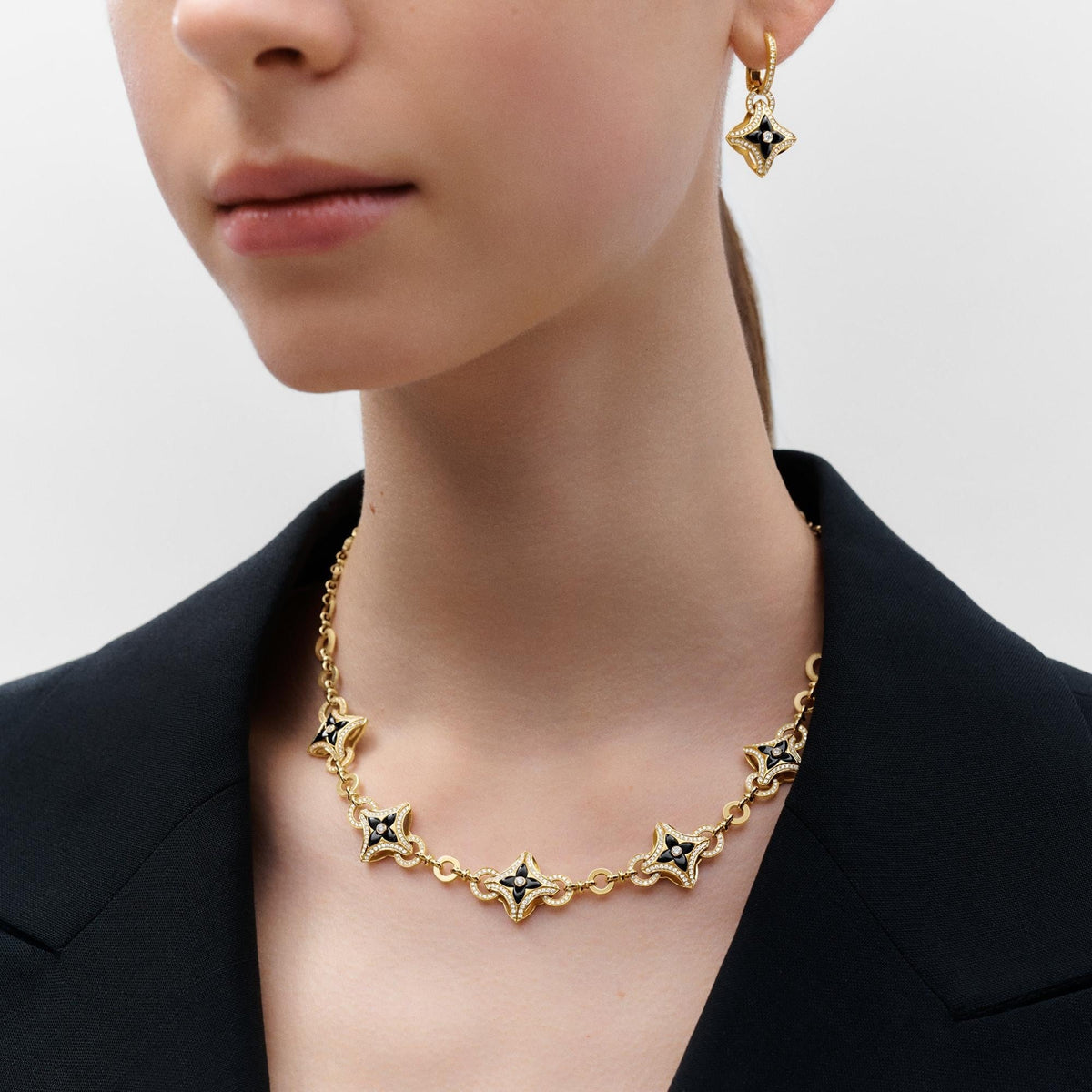 Ever Blossom Earrings, Yellow Gold, Onyx & Diamonds