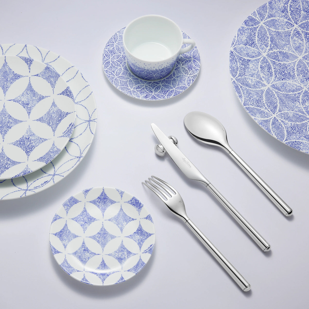 Rivet Dinner Set