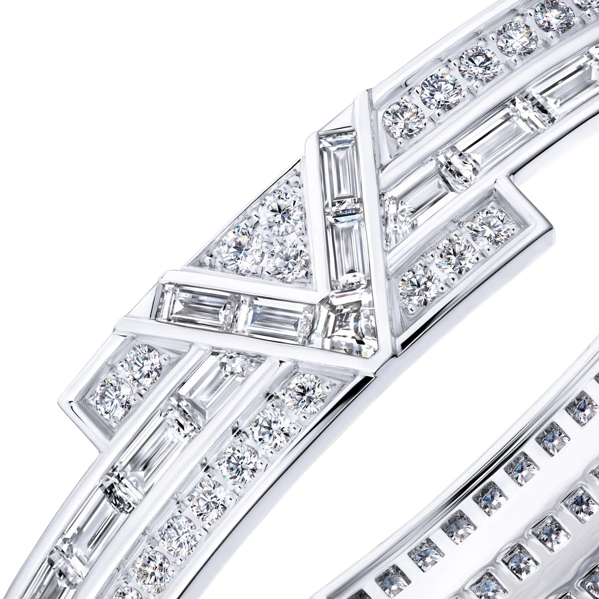 Pure V Bracelet, White Gold and Diamonds
