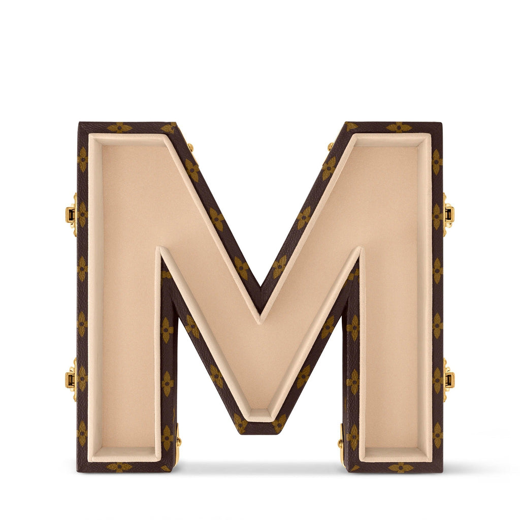 Letter Trunk M
