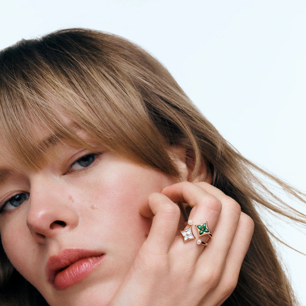 Color Blossom Mini Star Ring, Pink Gold, White Mother-of-Pearl and Diamond