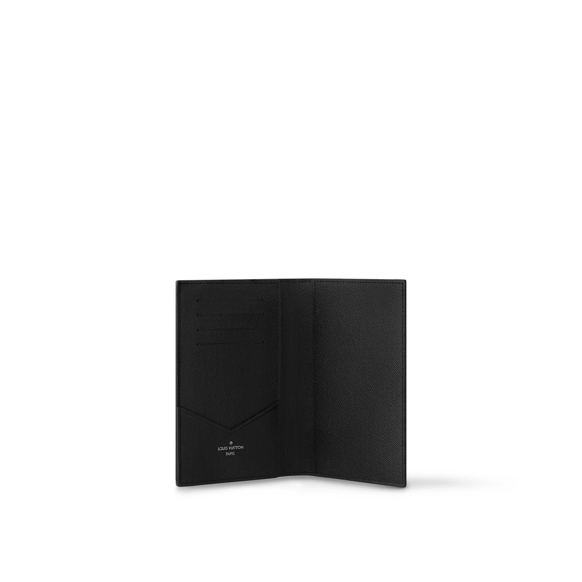 Passport Cover Mon Monogram