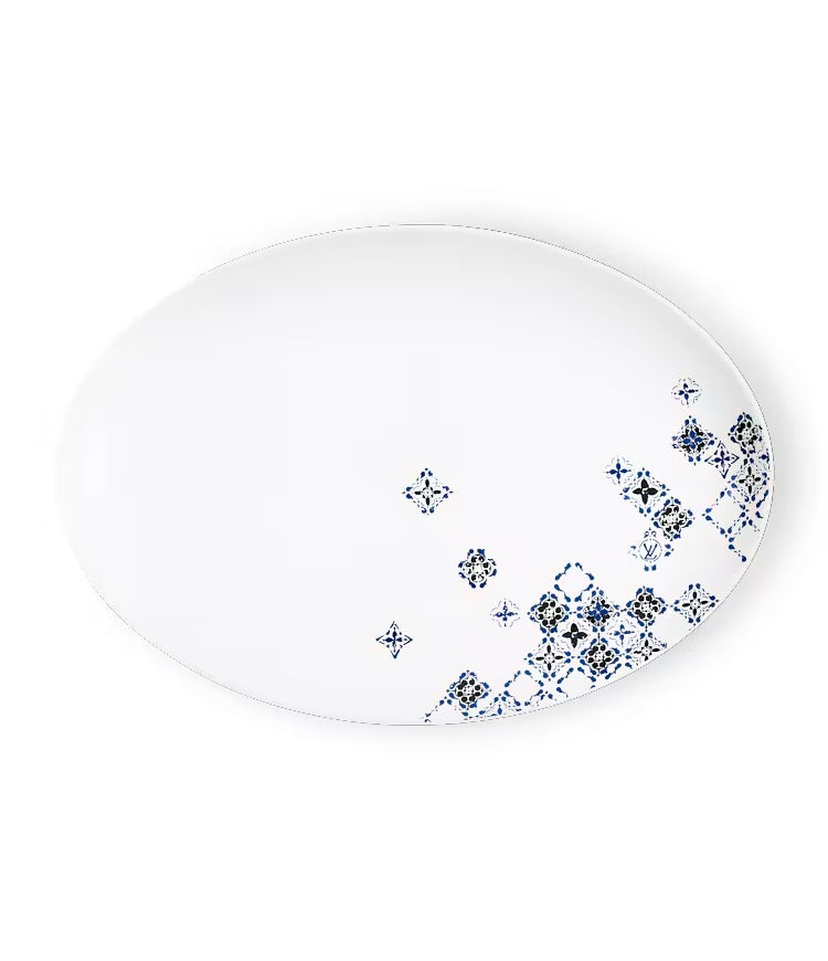 Oval Plate LV By The Pool