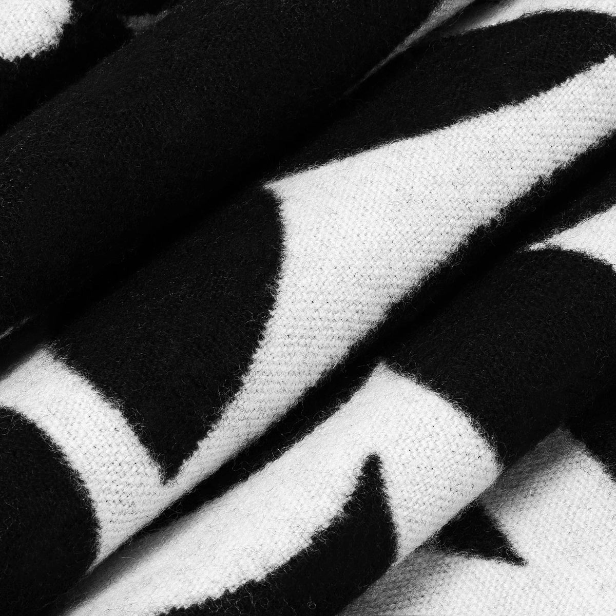 LV Medallion Scarf