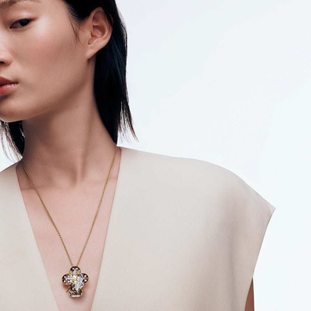 Vivienne Horse Pendant, Yellow Gold, White Gold, Lacquer & Diamonds