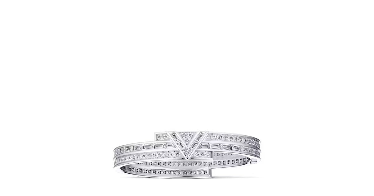 Pure V Bracelet, White Gold and Diamonds