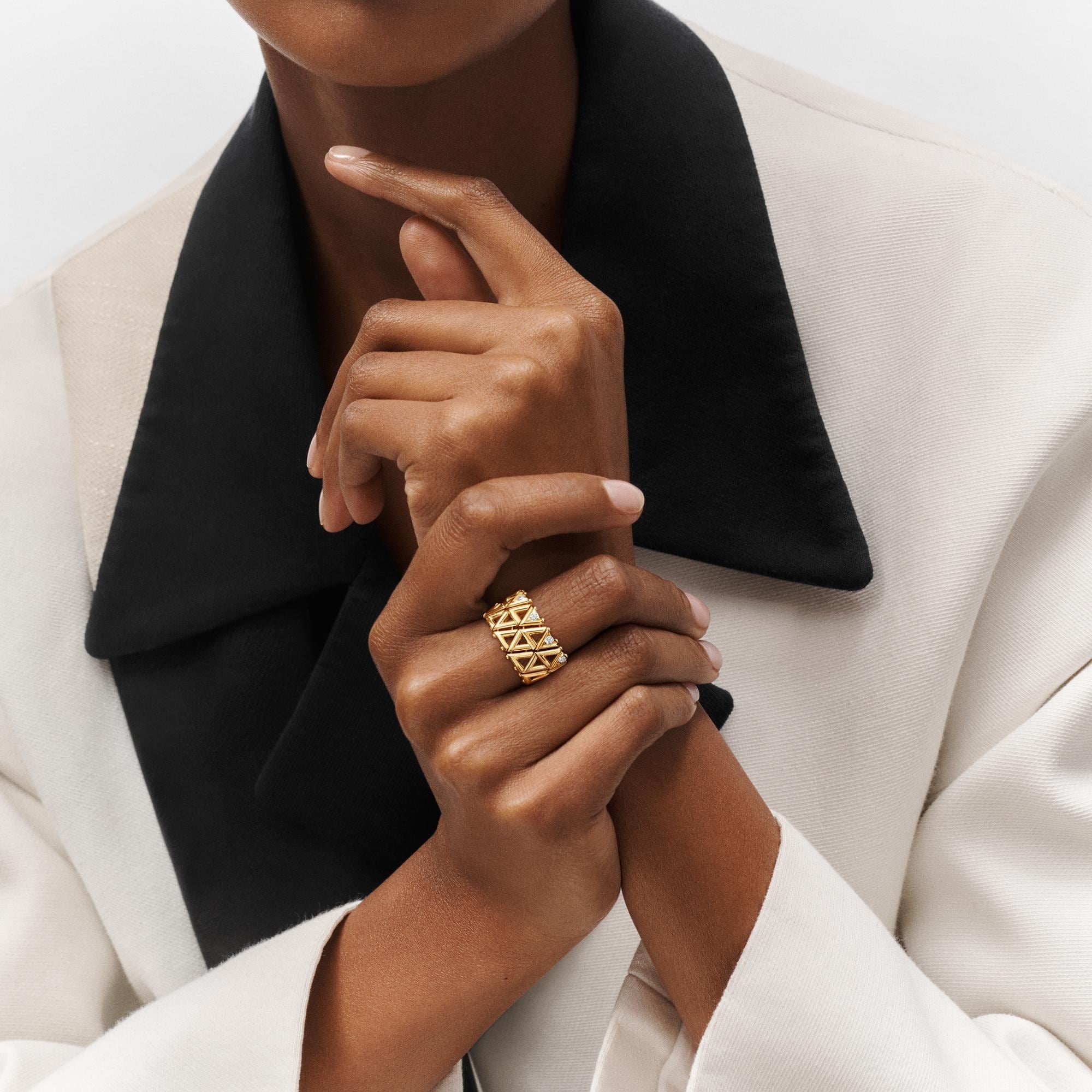 LV Volt Mesh Ring, Yellow Gold And Diamonds