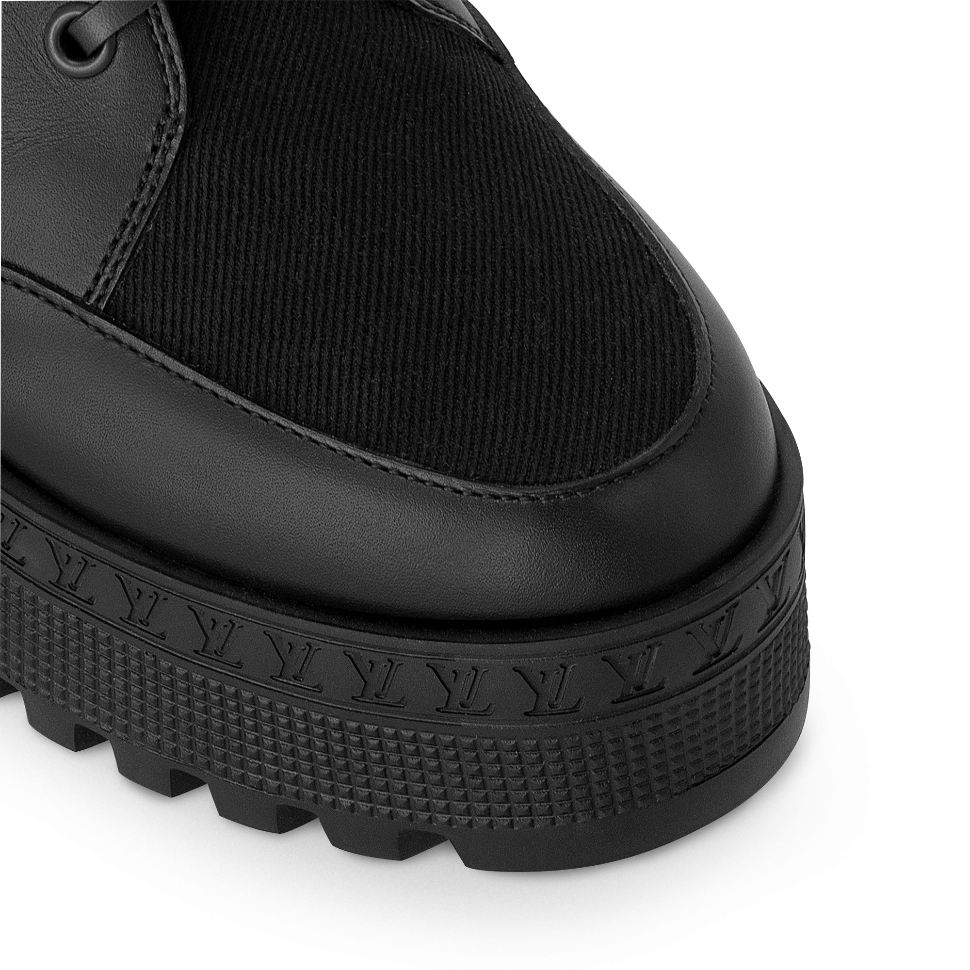 Laureate Platform Desert Boot