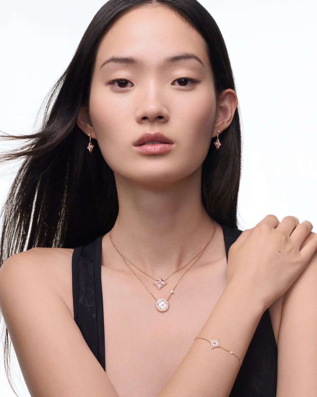 Color Blossom M Sun Pendant, Pink Gold, White Mother-of-Pearl and Diamonds