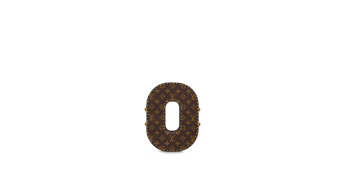 Letter Trunk O