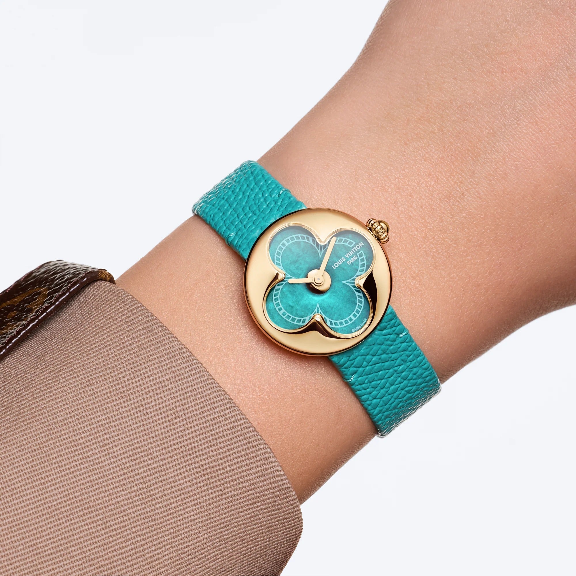 Color Blossom, Quartz, 26 MM, Yellow Gold and Amazonite
