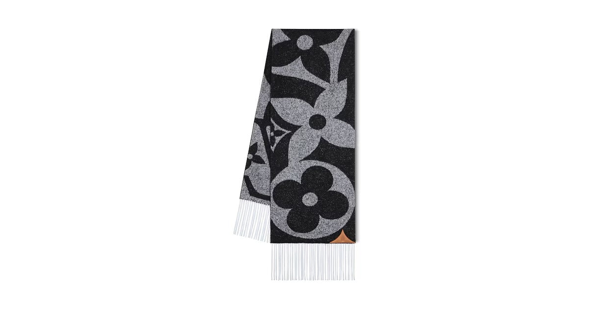 Snowy Kaleidoscope Scarf