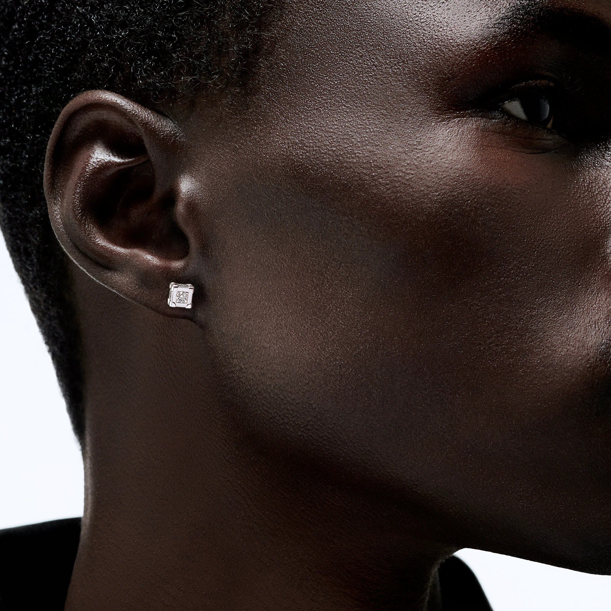Les Gastons Vuitton Trunk Ear Stud, White Gold and Diamond - Per Unit