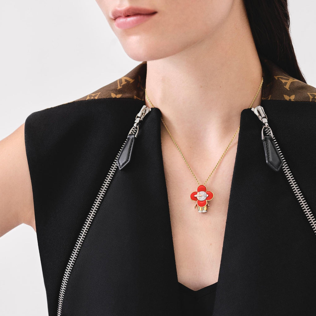 Vivienne pendant, 3 golds, red lacquer & diamonds