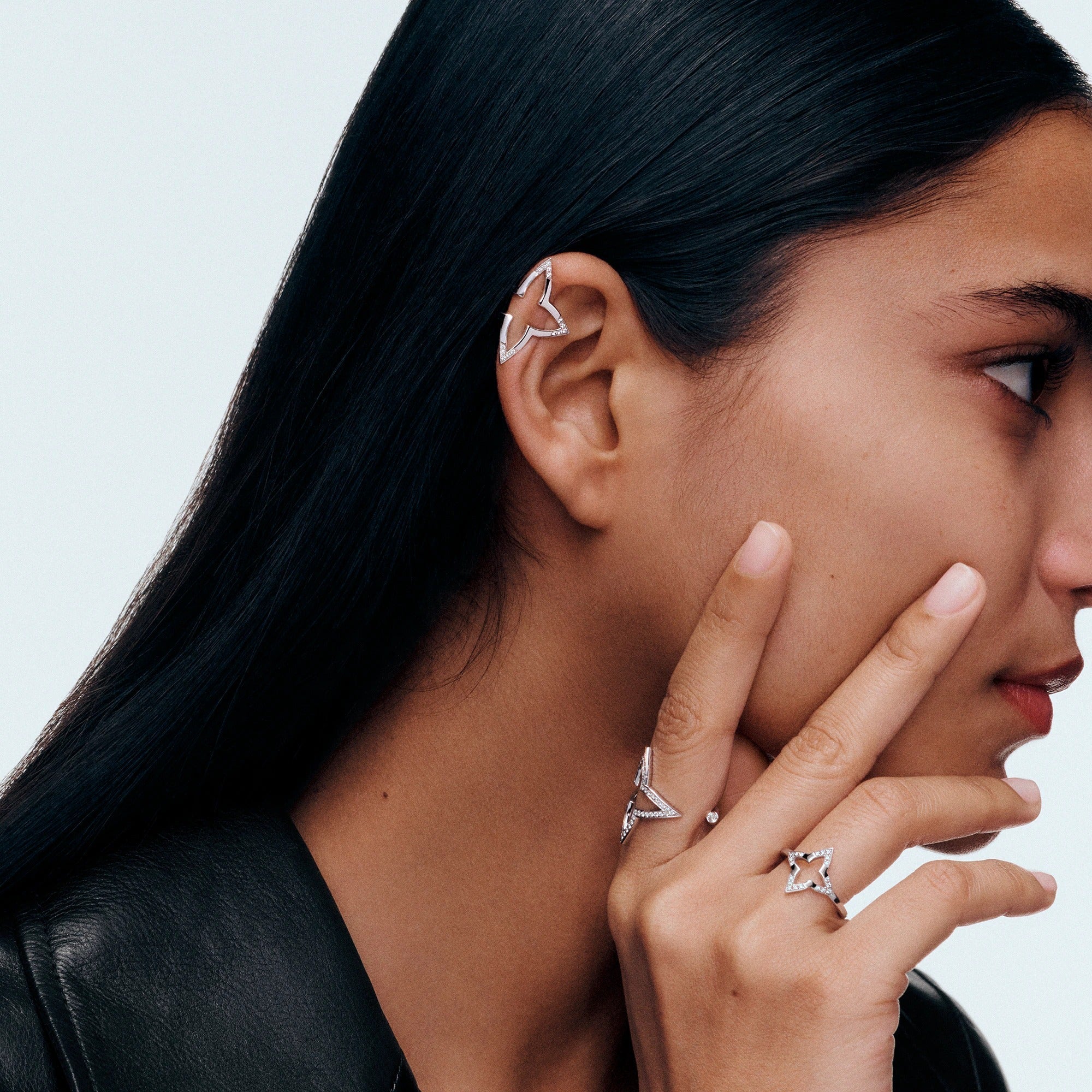 Ombre Blossom Ring, White Gold and Diamonds