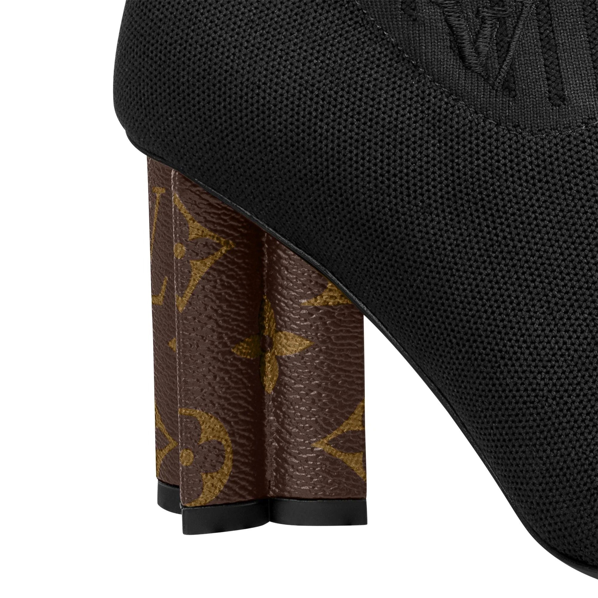 Silhouette Ankle Boot