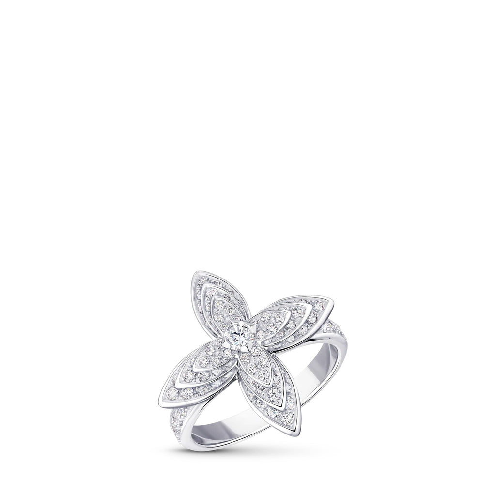 Idylle Blossom Ring, White Gold & Diamonds
