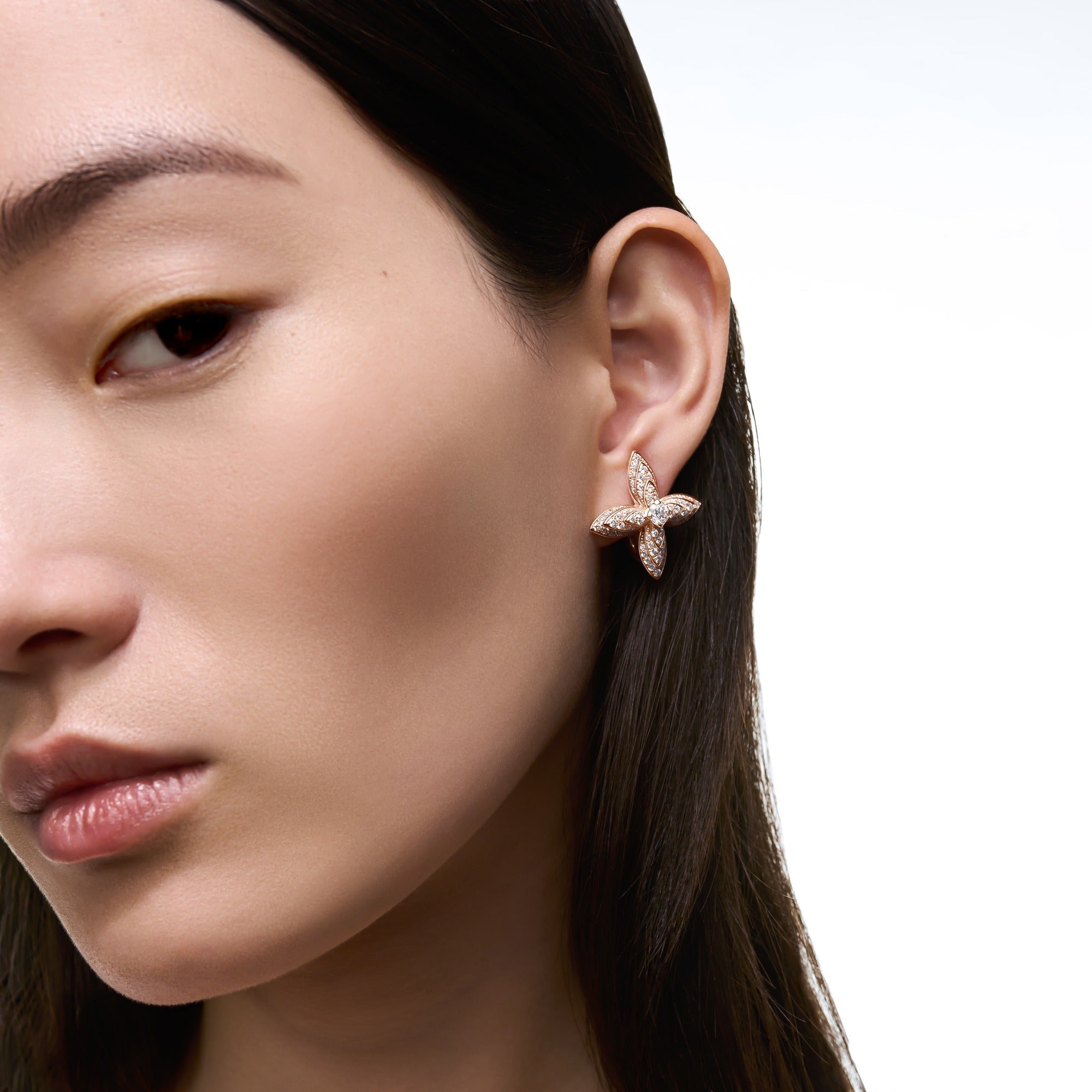 Idylle Blossom Earrings, Rose Gold and Diamonds