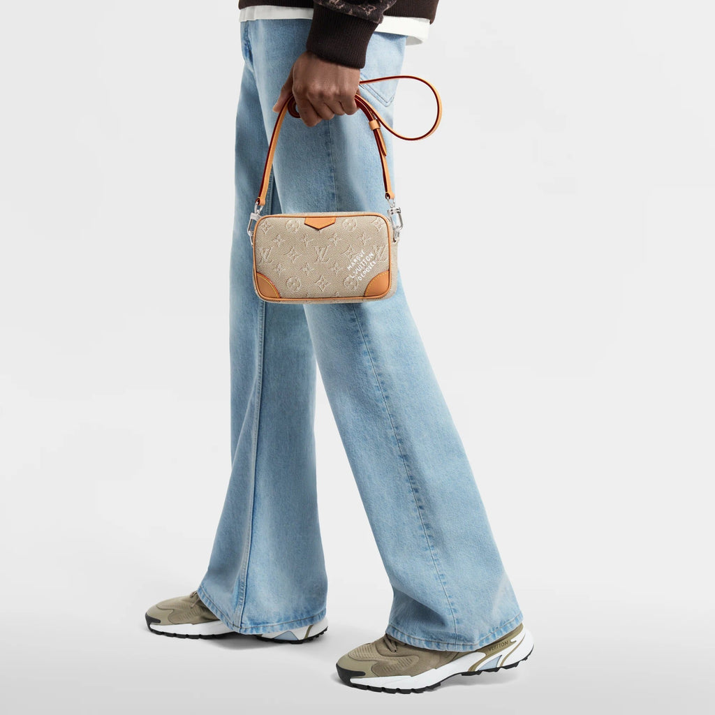 Trocadéro Wearable Wallet