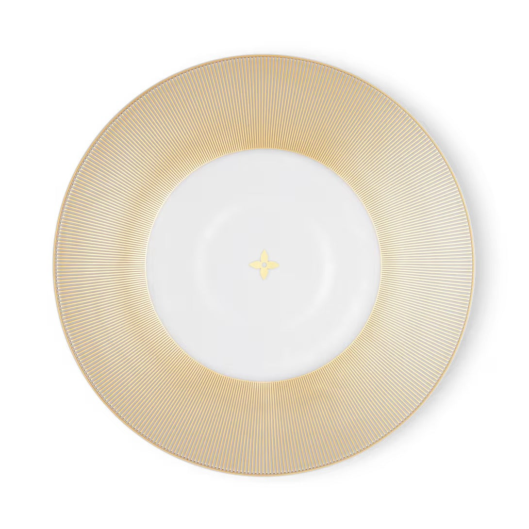 Splendor Set Of 2 Presentation Plates