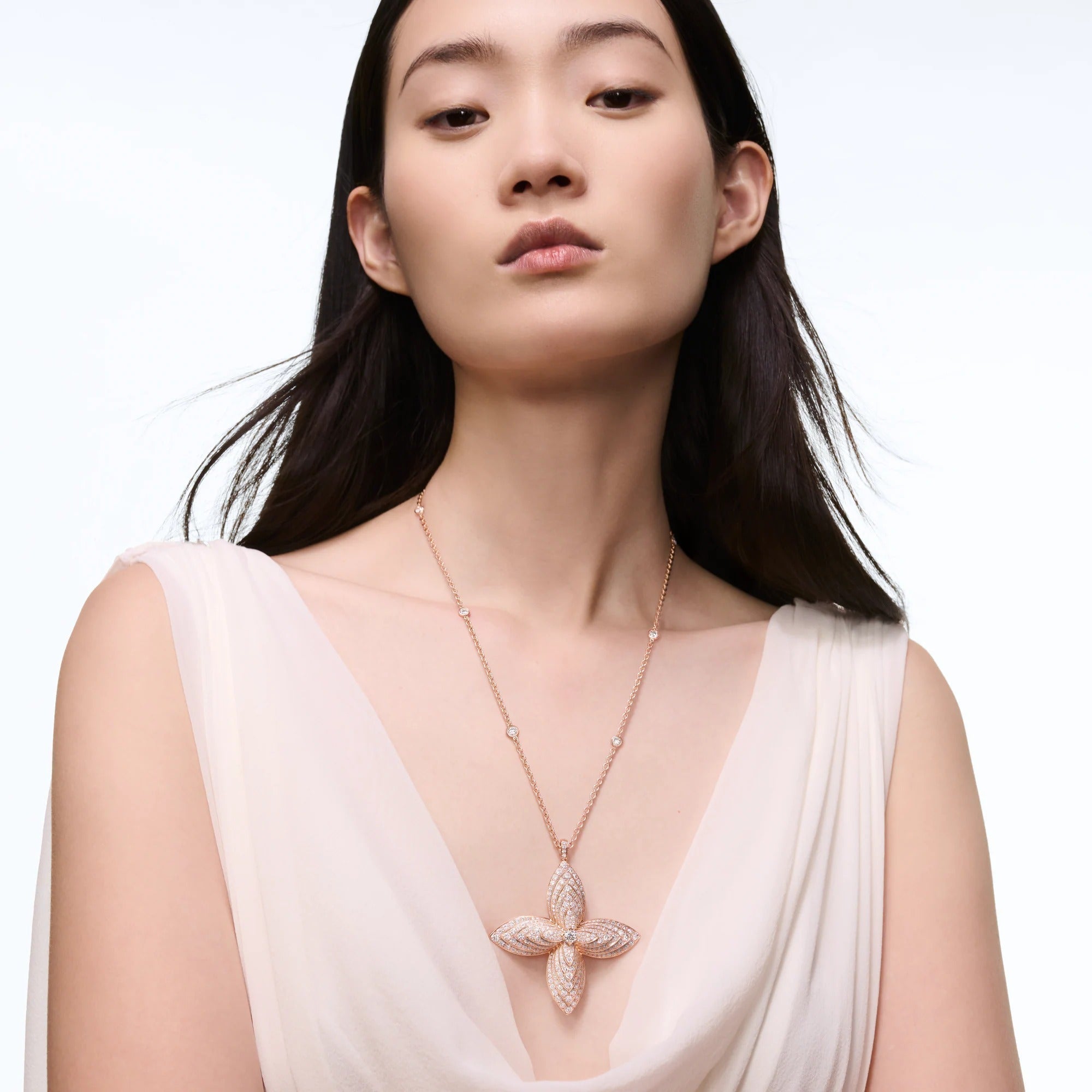 Idylle Blossom Pendant, Rose Gold and Diamonds