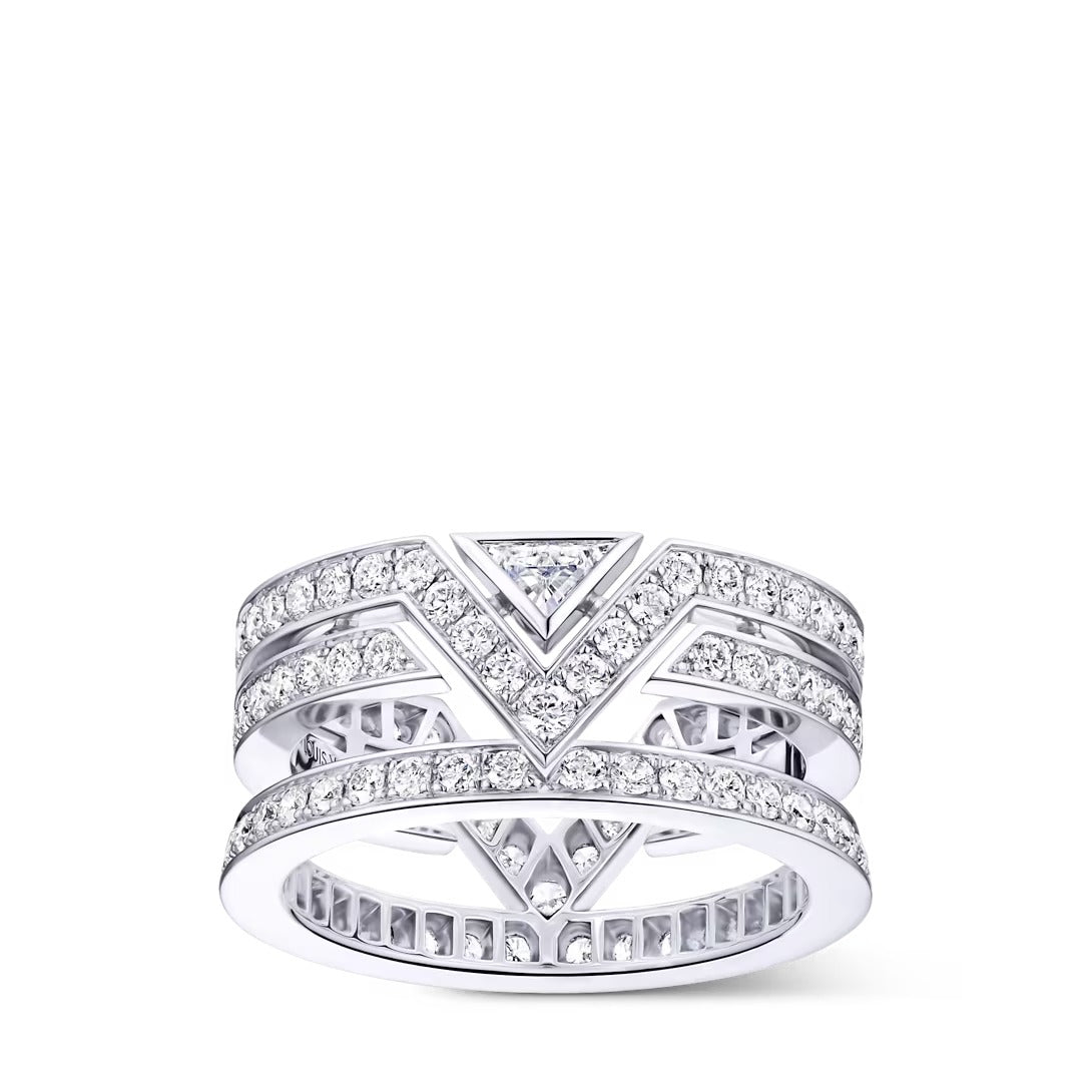Pure V Ring, White Gold and Diamonds