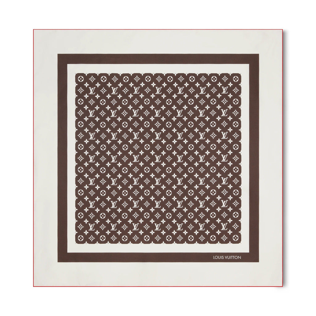 Monogram Silhouette Square 90
