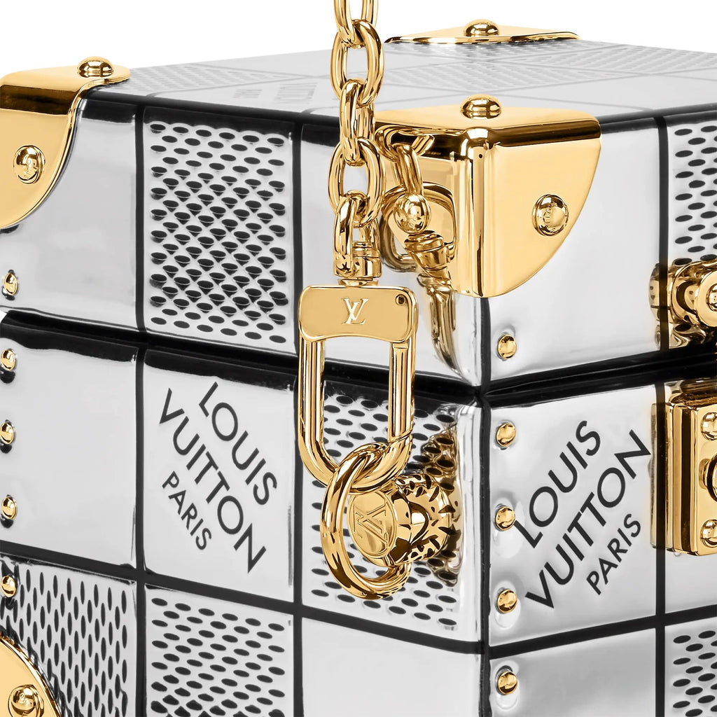 Tile Trunk