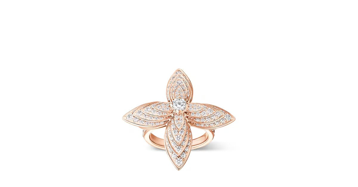 Idylle Blossom Ring, Rose Gold and Diamonds