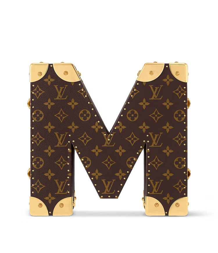 Letter Trunk M