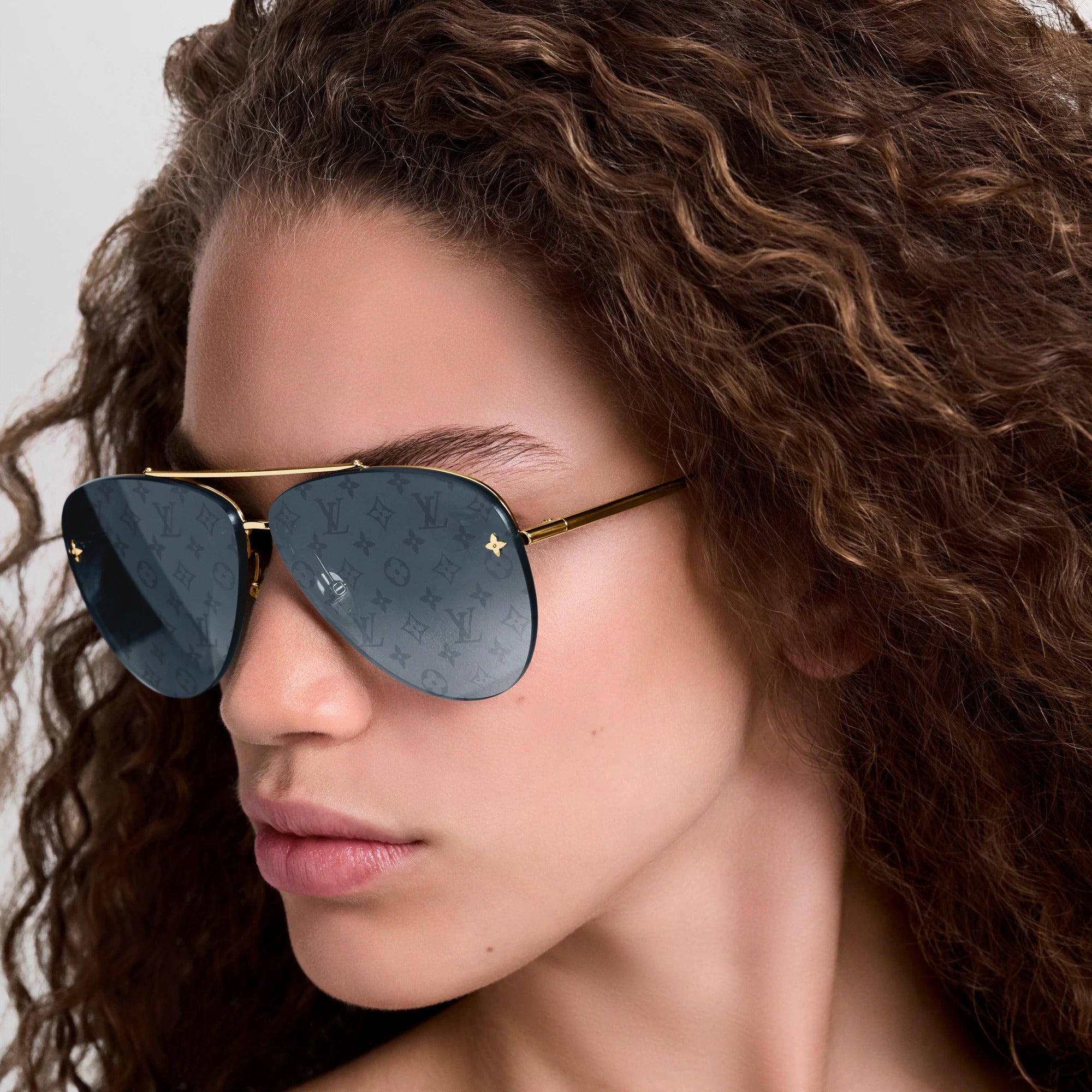 LV Pilot Light Sunglasses