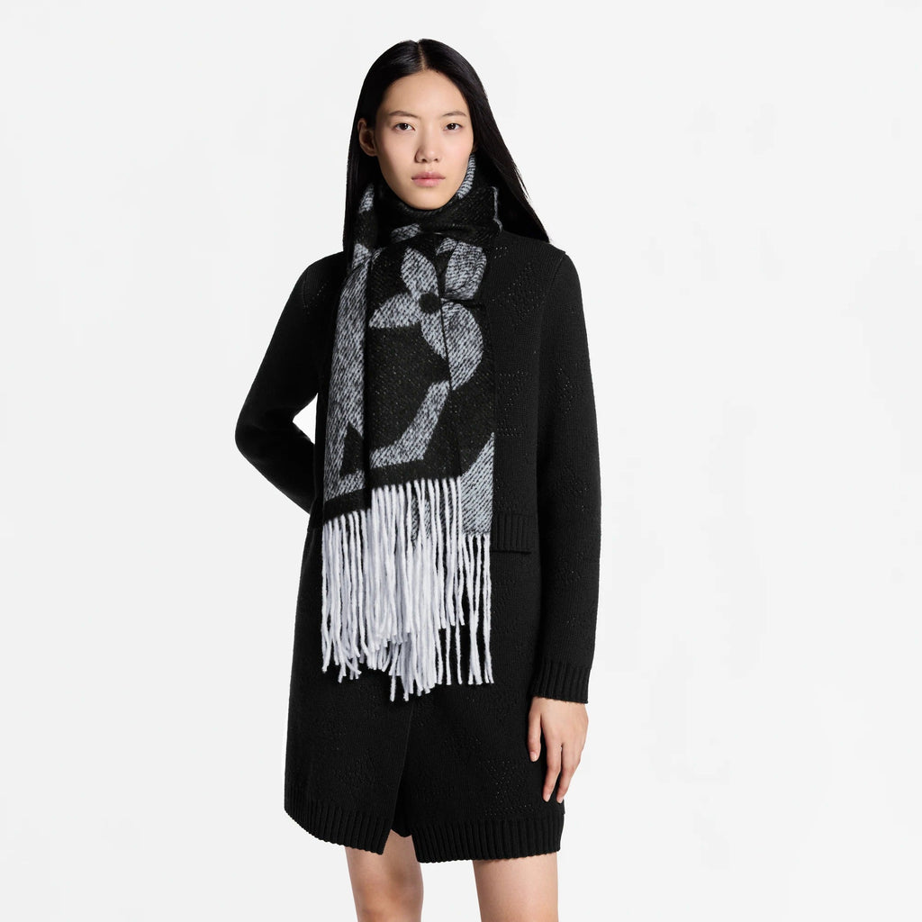 Snowy Kaleidoscope Scarf