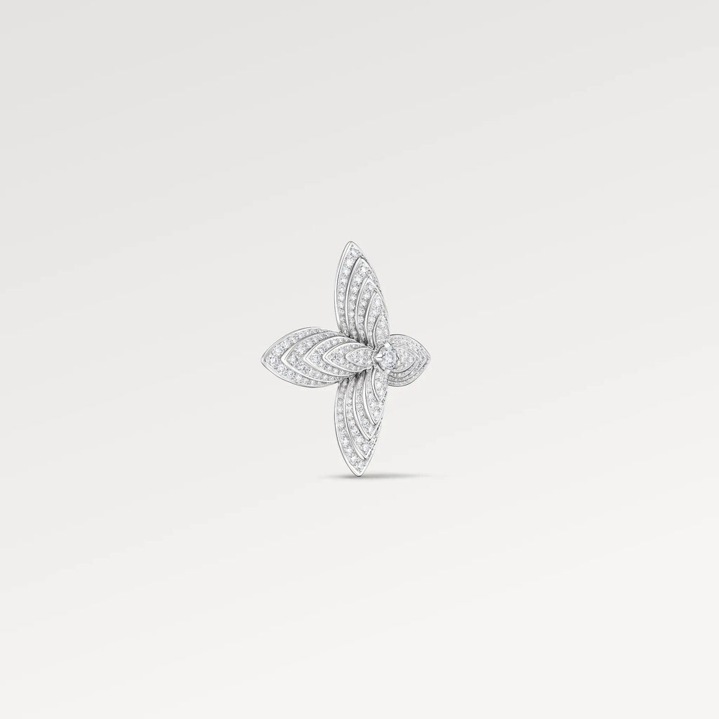 Idylle Blossom Brooch, White Gold & Diamonds