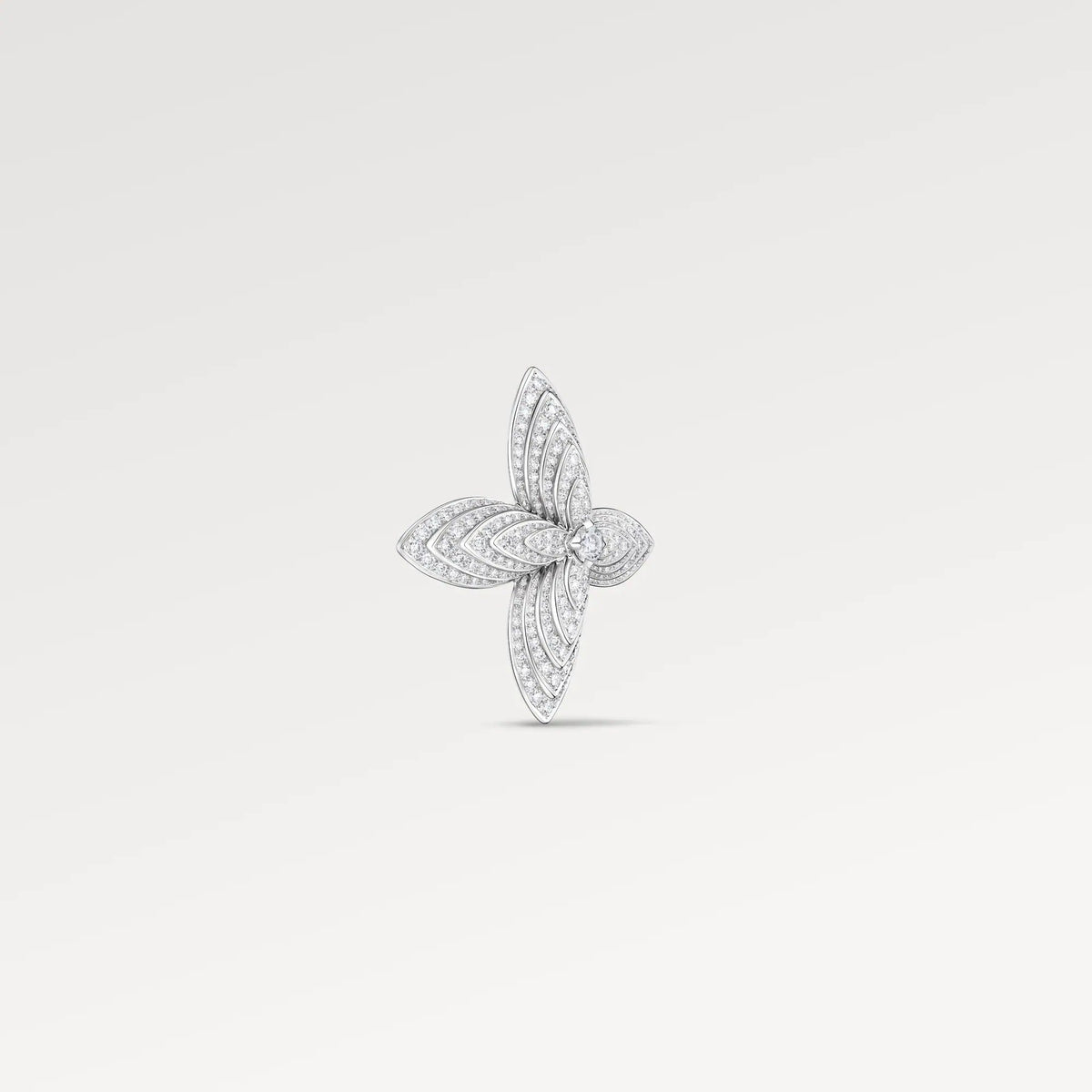 Idylle Blossom Brooch, White Gold & Diamonds