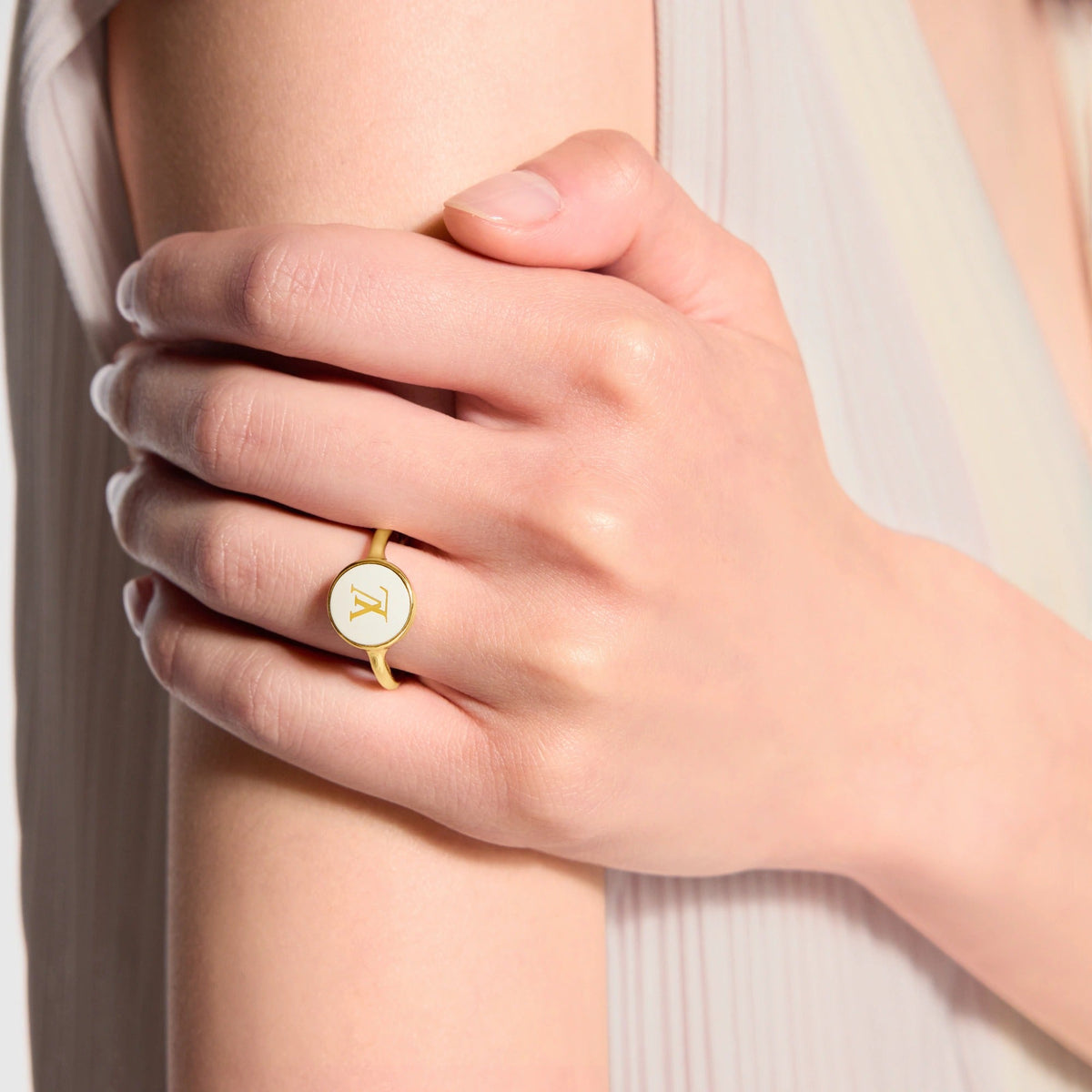 LV Pearly Confetti Ring